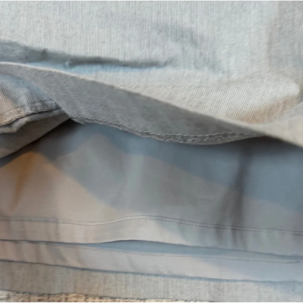 Express Grey White Micro Stripe Mini Skirt‎ Size 4 Stretch Cotton Blend Side Zip